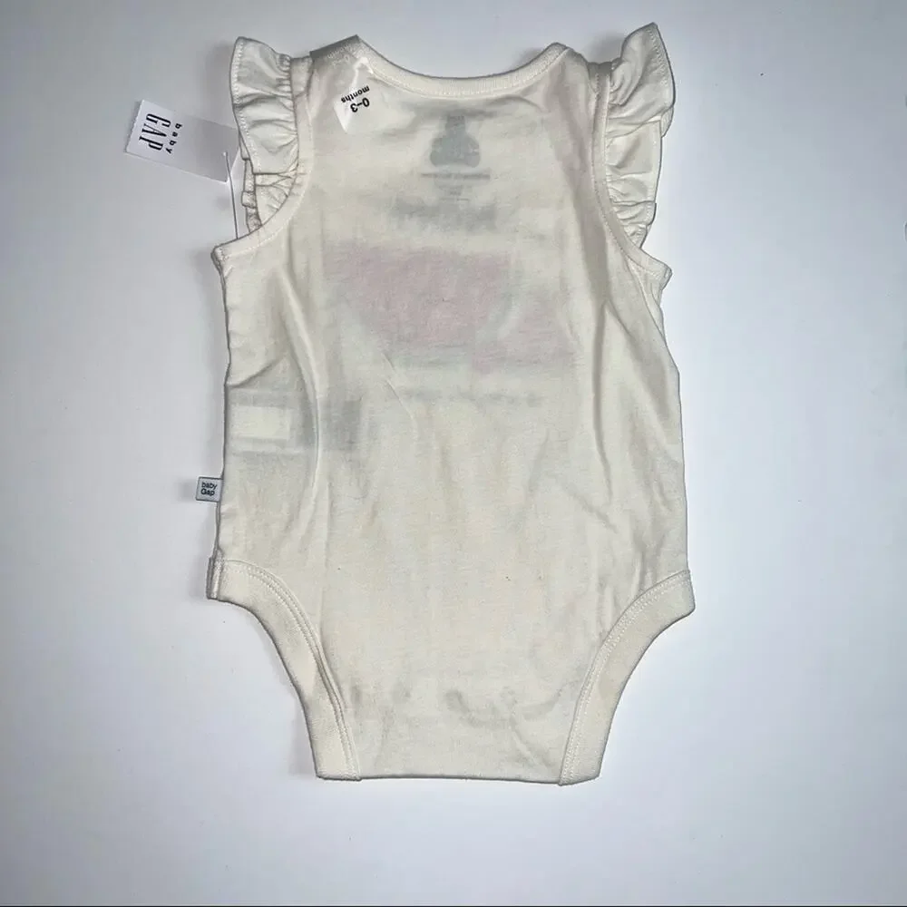 Gap Baby Flutter Sleeve  MOM Graphic Style Snap Closure Onesie Sz 0-3M